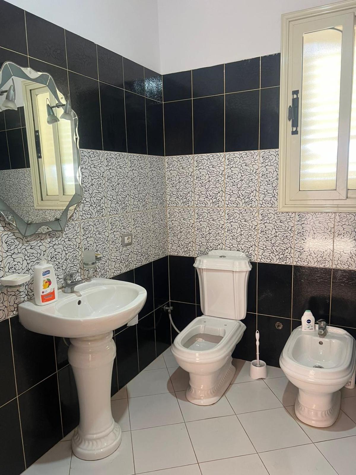 Nori House Hotel Vlorë Екстериор снимка